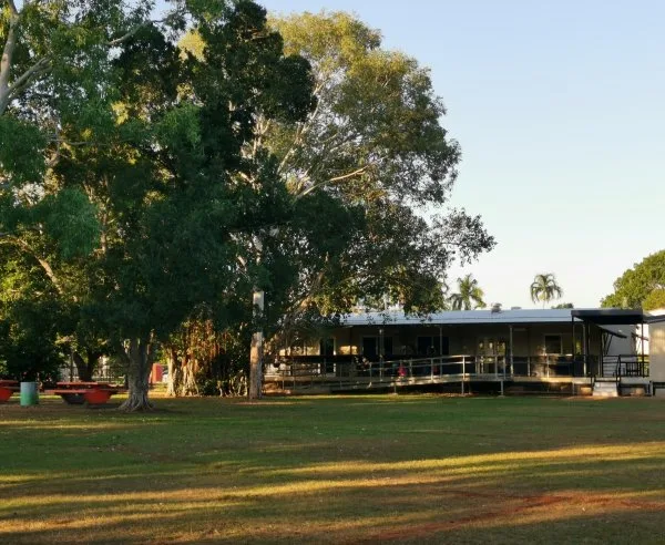 Wanguri OSCH outdoor look